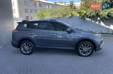 Внедорожник / Кроссовер Toyota RAV4 2018 в Харькове