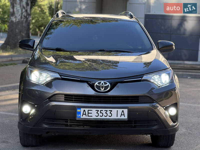 Toyota RAV4 2016