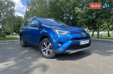 Внедорожник / Кроссовер Toyota RAV4 2016 в Броварах