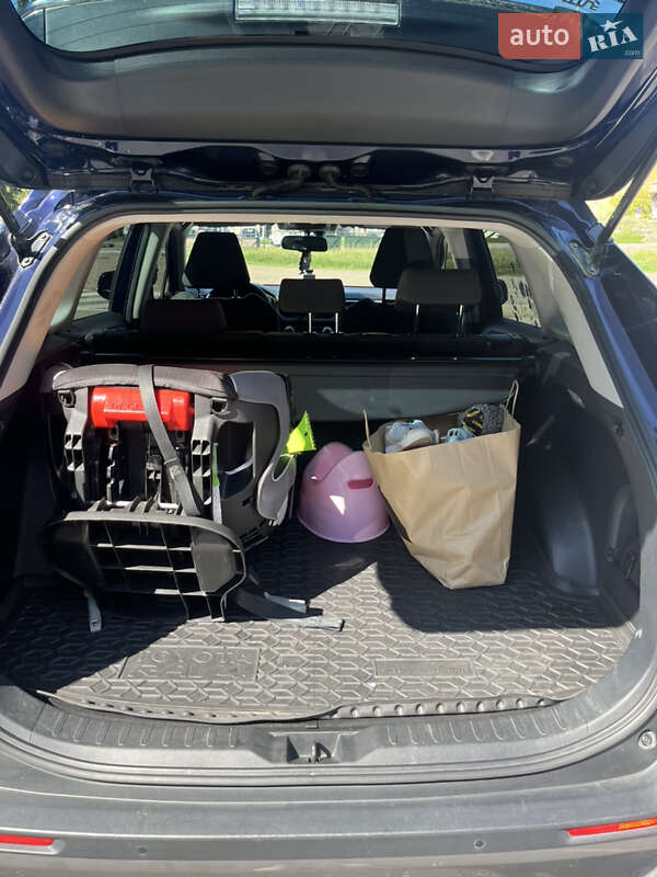 Позашляховик / Кросовер Toyota RAV4 2019 в Одесі