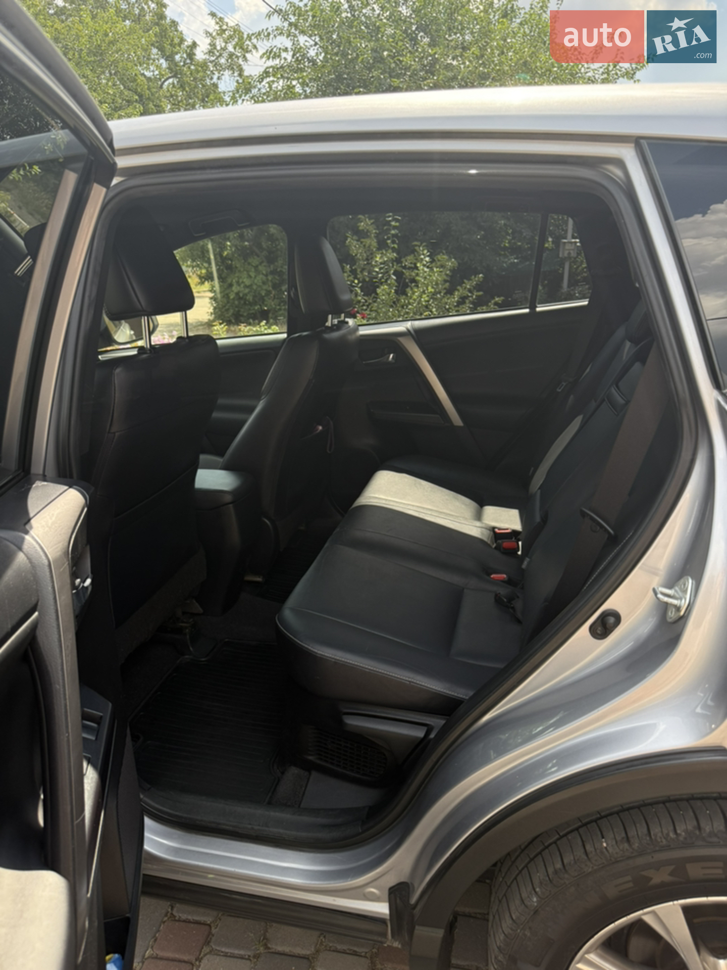 2016 Toyota RAV 4 - мініатюра 8