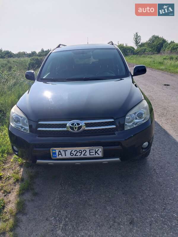 Внедорожник / Кроссовер Toyota RAV4 2008 в Ивано-Франковске