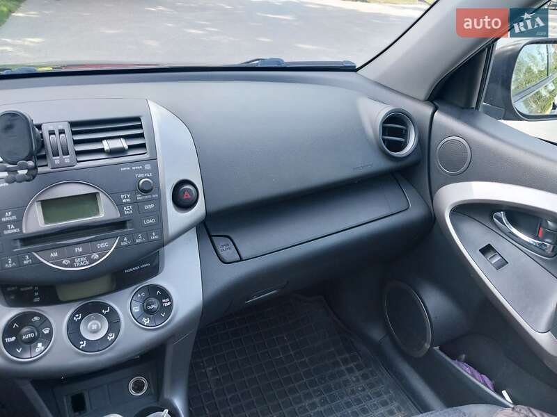 Внедорожник / Кроссовер Toyota RAV4 2008 в Ивано-Франковске