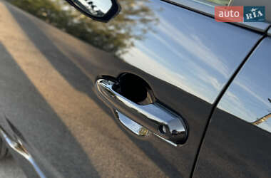 Позашляховик / Кросовер Toyota RAV4 2020 в Олександрії