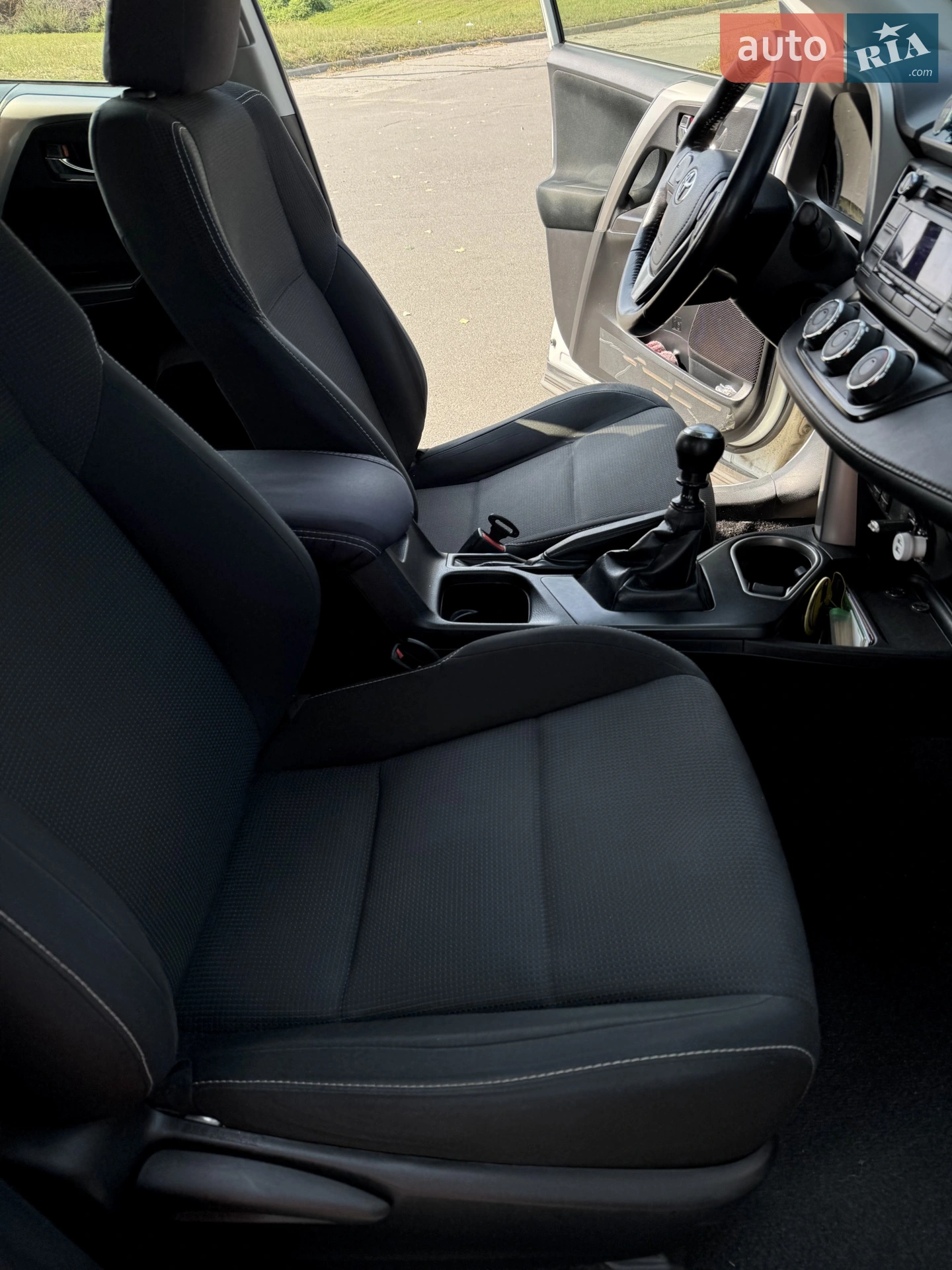 2018 Toyota RAV 4 - мініатюра 14