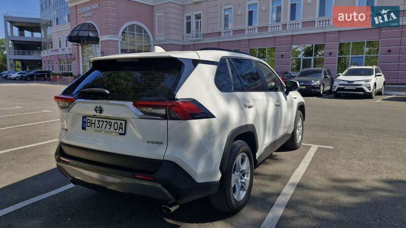 Внедорожник / Кроссовер Toyota RAV4 2020 в Одессе фото 6 Внедорожник / Кроссовер Toyota RAV4 2020 в Одессе