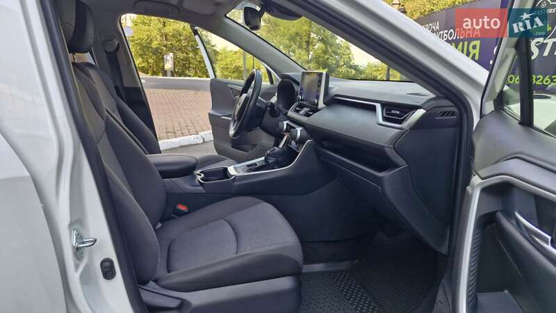 Внедорожник / Кроссовер Toyota RAV4 2020 в Одессе фото 28 Внедорожник / Кроссовер Toyota RAV4 2020 в Одессе