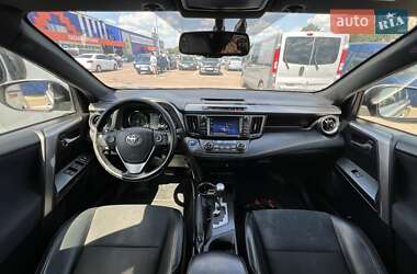 Позашляховик / Кросовер Toyota RAV4 2017 в Житомирі
