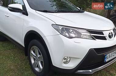Позашляховик / Кросовер Toyota RAV4 2014 в Броварах