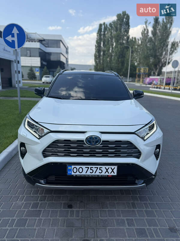 Позашляховик / Кросовер Toyota RAV4 2019 в Одесі