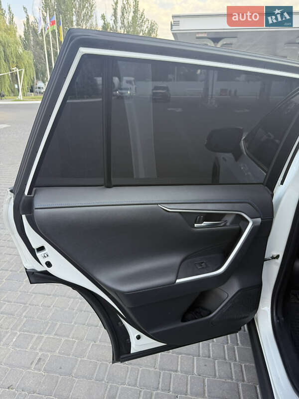 Позашляховик / Кросовер Toyota RAV4 2019 в Одесі