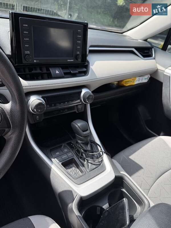 Позашляховик / Кросовер Toyota RAV4 2021 в Тернополі фото 16 Позашляховик / Кросовер Toyota RAV4 2021 в Тернополі