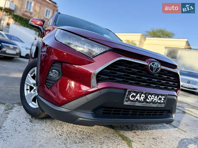 Позашляховик / Кросовер Toyota RAV4 2019 в Одесі