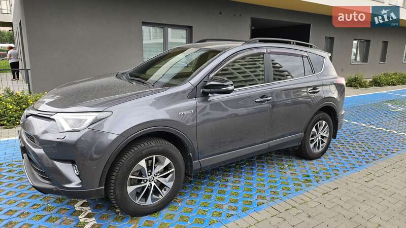 Позашляховик / Кросовер Toyota RAV4 2018 в Львові фото 8 Позашляховик / Кросовер Toyota RAV4 2018 в Львові