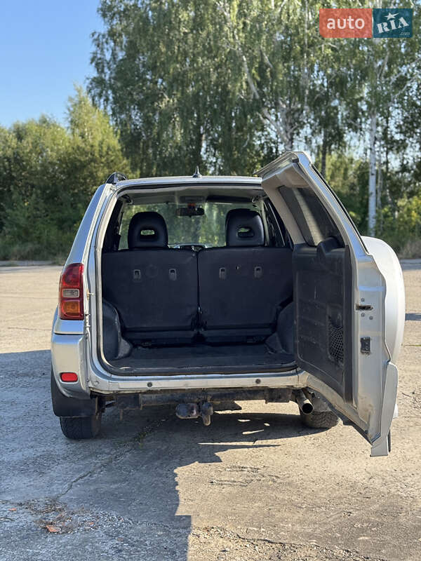 Позашляховик / Кросовер Toyota RAV4 2005 в Деражні