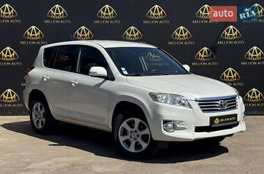 Позашляховик / Кросовер Toyota RAV4 2011 в Києві