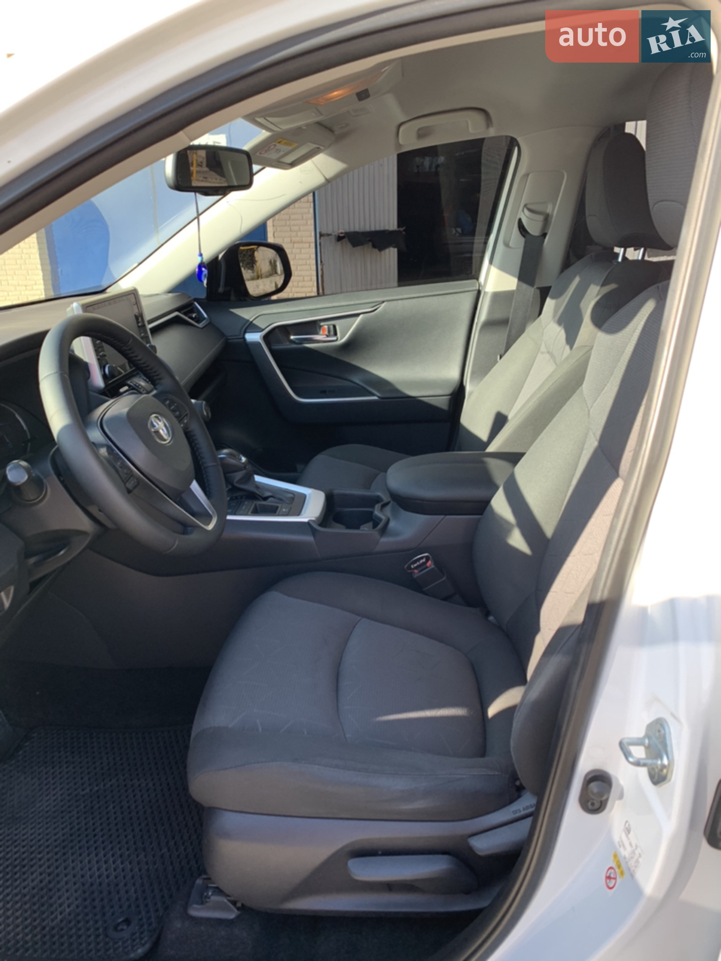 2019 Toyota RAV 4 - мініатюра 11
