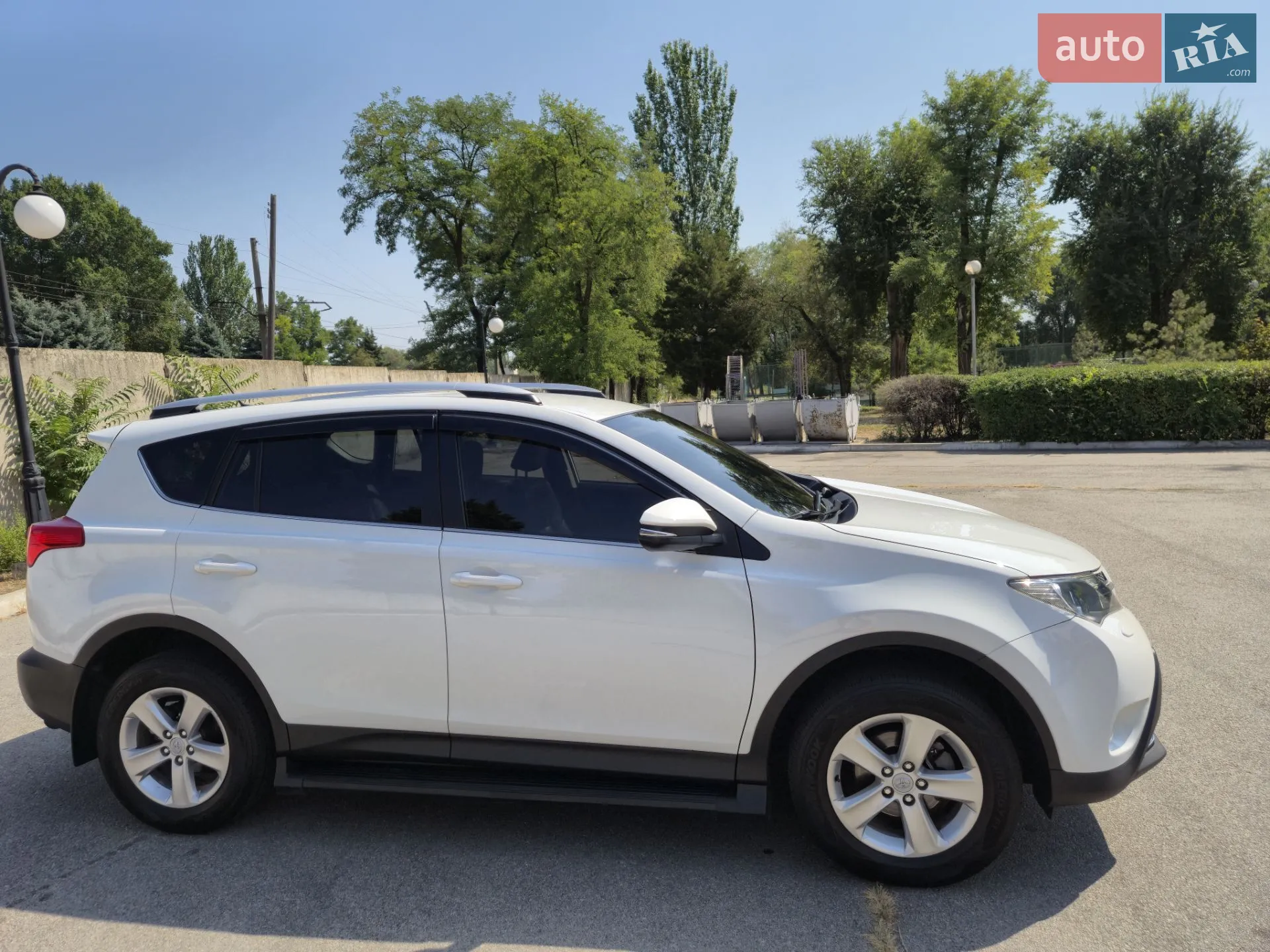 2013 Toyota RAV 4 - мініатюра 13