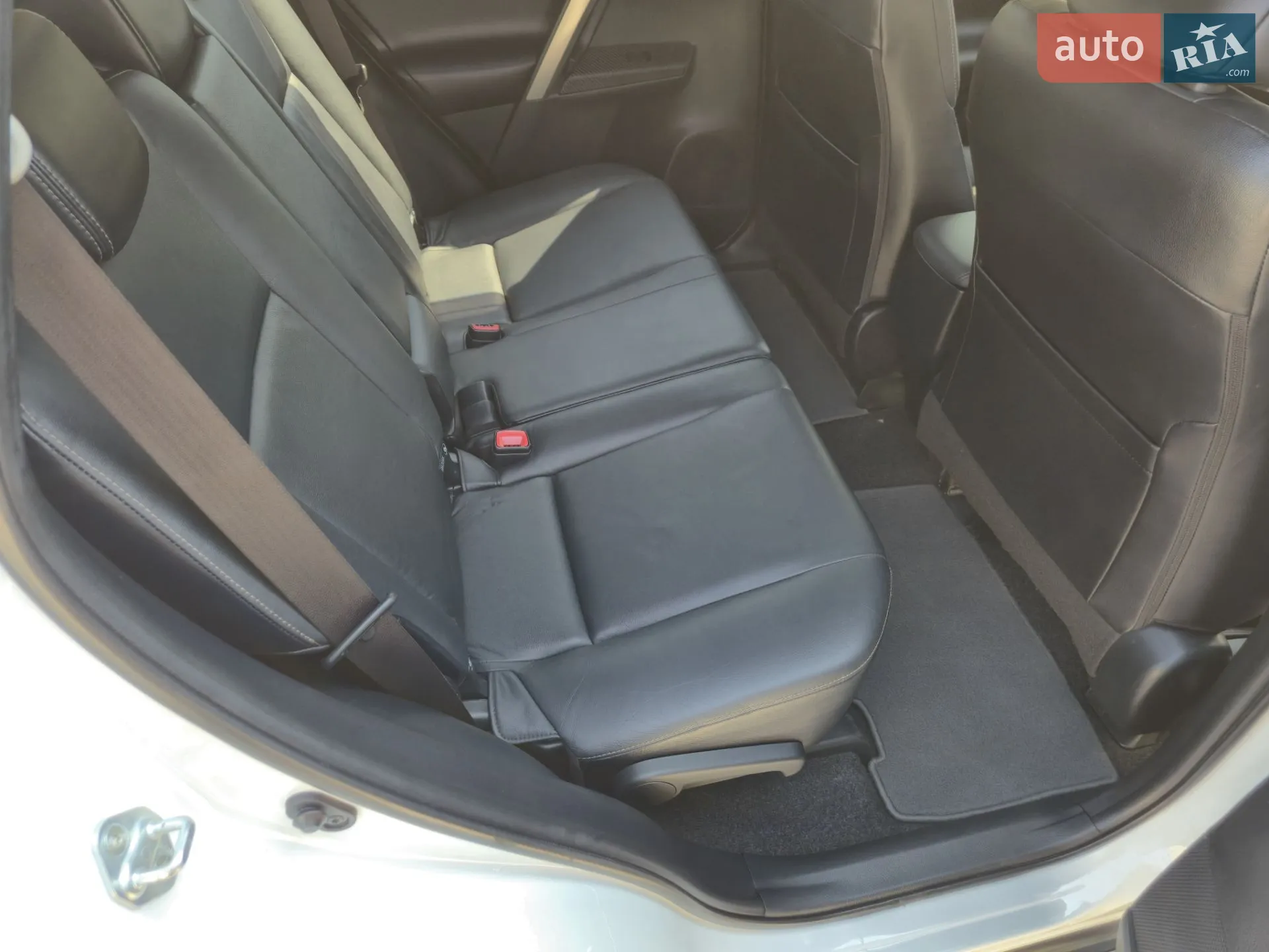 2013 Toyota RAV 4 - мініатюра 31