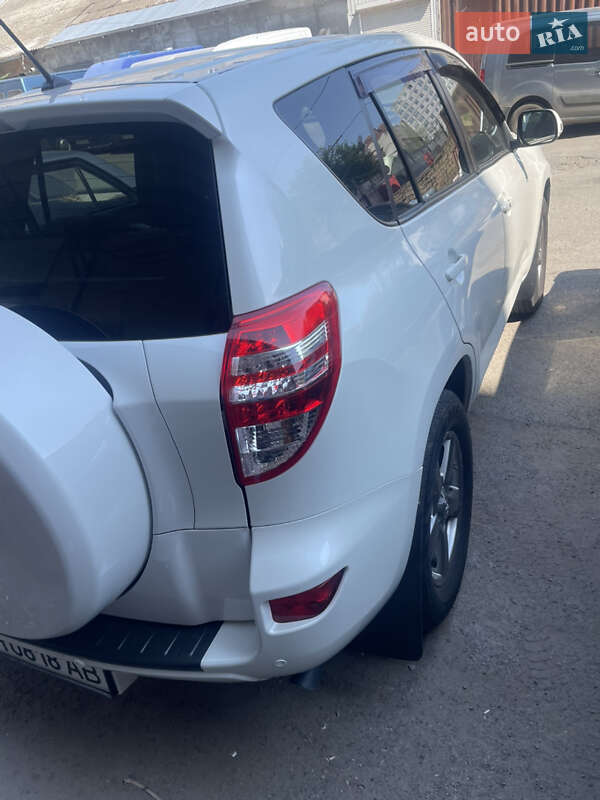 Внедорожник / Кроссовер Toyota RAV4 2012 в Одессе
