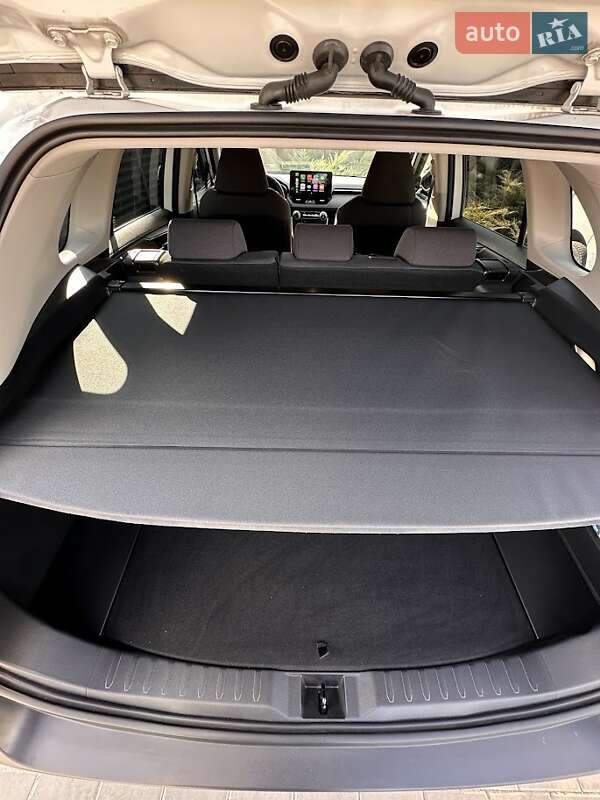 Внедорожник / Кроссовер Toyota RAV4 2023 в Днепре