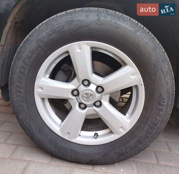 Внедорожник / Кроссовер Toyota RAV4 2006 в Богуславе