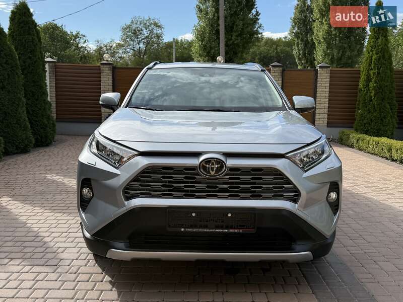 Позашляховик / Кросовер Toyota RAV4 2021 в Кропивницькому фото 4 Позашляховик / Кросовер Toyota RAV4 2021 в Кропивницькому
