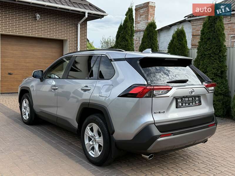 Позашляховик / Кросовер Toyota RAV4 2021 в Кропивницькому фото 17 Позашляховик / Кросовер Toyota RAV4 2021 в Кропивницькому