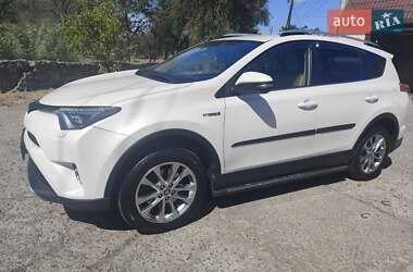 Внедорожник / Кроссовер Toyota RAV4 2016 в Белгороде-Днестровском