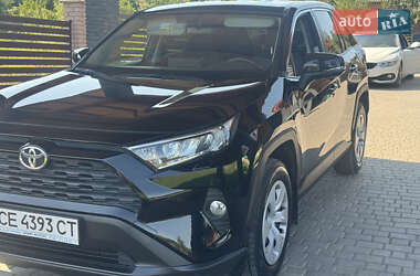 Внедорожник / Кроссовер Toyota RAV4 2020 в Черновцах
