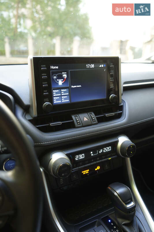 Позашляховик / Кросовер Toyota RAV4 2021 в Києві