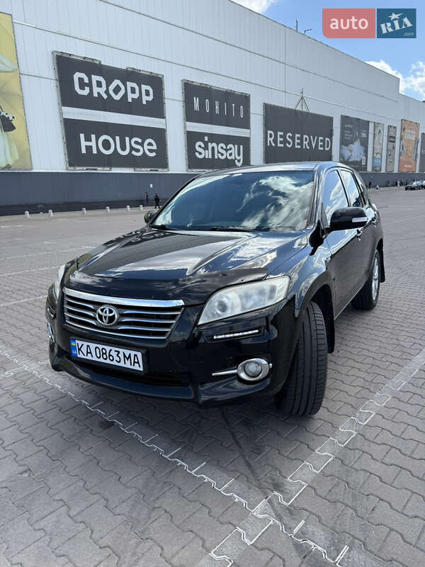 Toyota RAV4 2010