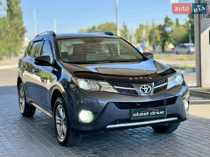 Toyota RAV4 2015