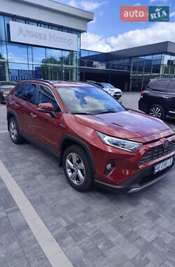 Внедорожник / Кроссовер Toyota RAV4 2020 в Днепре