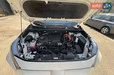 Внедорожник / Кроссовер Toyota RAV4 2022 в 