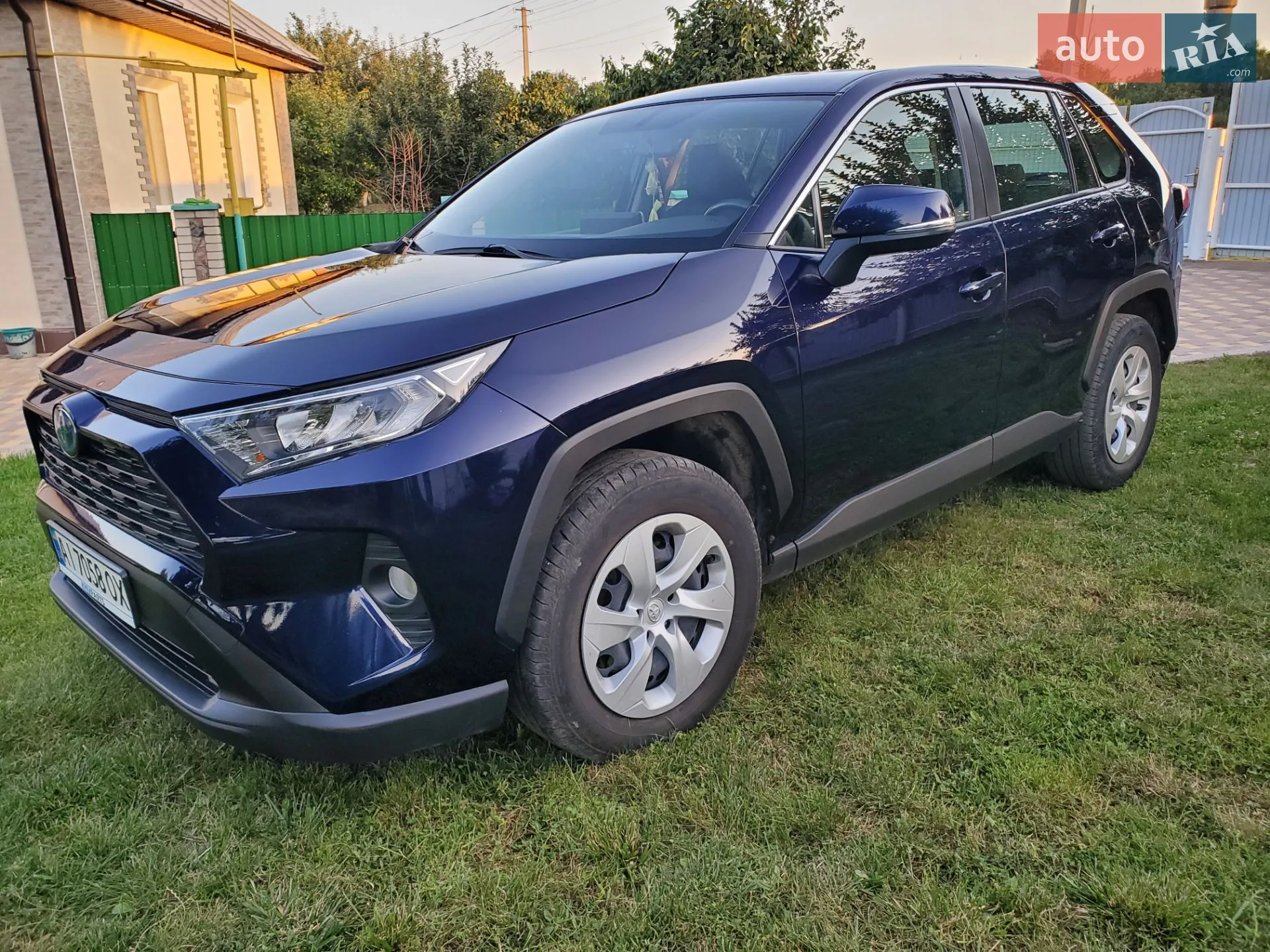 2019 Toyota RAV 4 - мініатюра 12