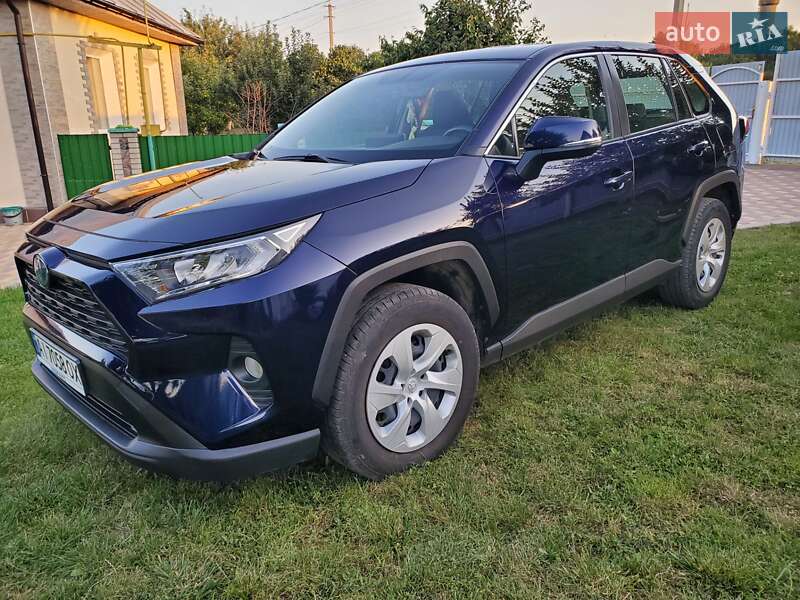 Позашляховик / Кросовер Toyota RAV4 2019 в Монастирищеві фото 12 Позашляховик / Кросовер Toyota RAV4 2019 в Монастирищеві