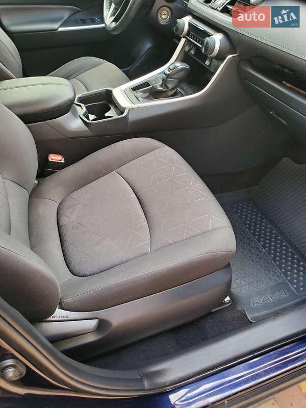 Позашляховик / Кросовер Toyota RAV4 2019 в Монастирищеві фото 24 Позашляховик / Кросовер Toyota RAV4 2019 в Монастирищеві