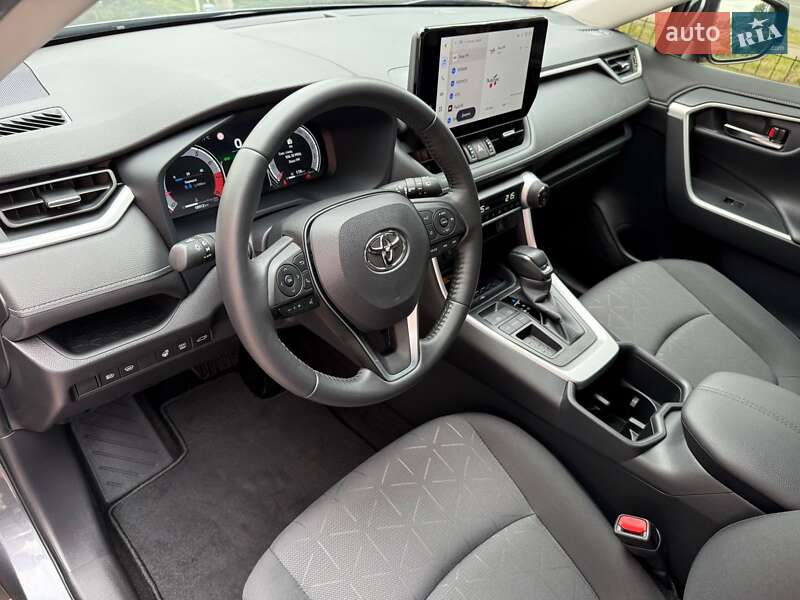 Позашляховик / Кросовер Toyota RAV4 2023 в Черкасах