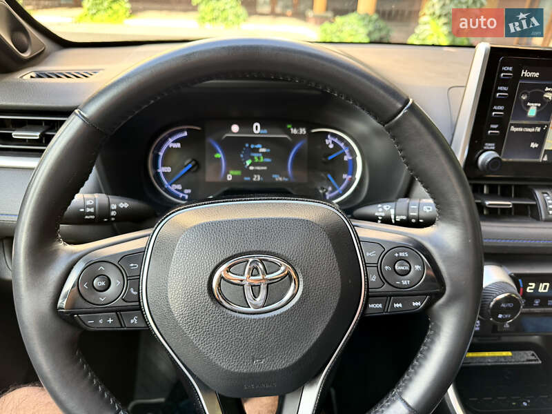 Позашляховик / Кросовер Toyota RAV4 2020 в Києві