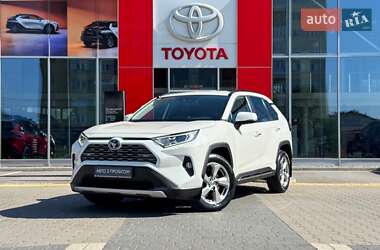 Внедорожник / Кроссовер Toyota RAV4 2019 в Ивано-Франковске