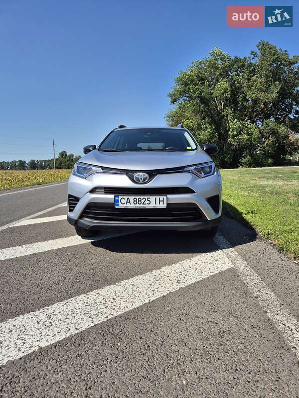 Toyota RAV4 2017