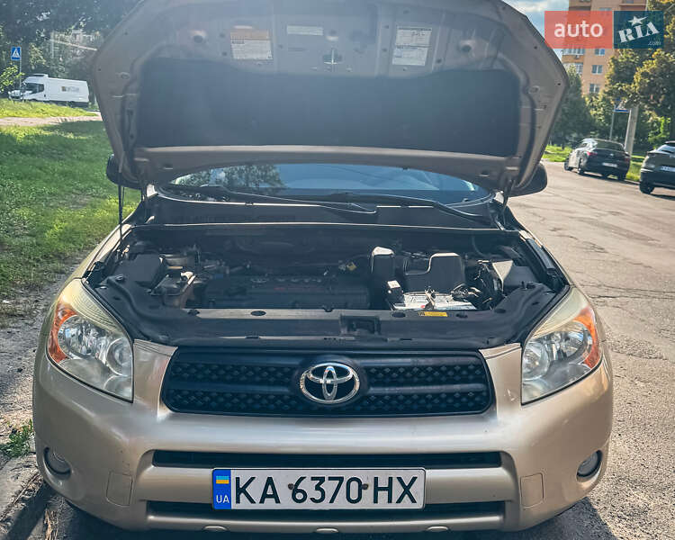 Внедорожник / Кроссовер Toyota RAV4 2007 в Киеве