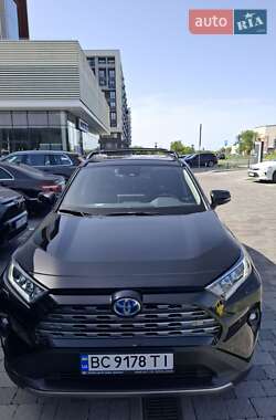 Позашляховик / Кросовер Toyota RAV4 2024 в Львові