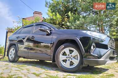 Внедорожник / Кроссовер Toyota RAV4 2022 в Ровно