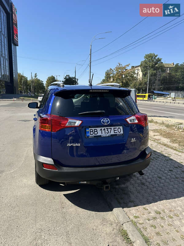 Внедорожник / Кроссовер Toyota RAV4 2015 в Киеве