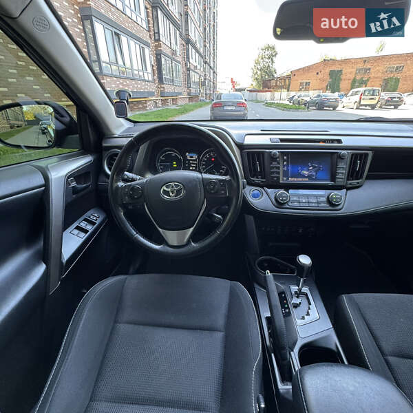 Внедорожник / Кроссовер Toyota RAV4 2017 в Житомире