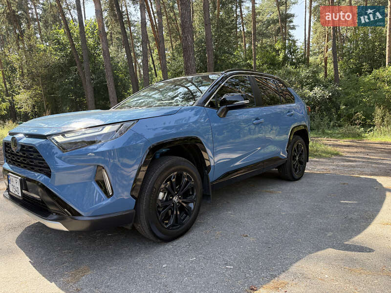Позашляховик / Кросовер Toyota RAV4 2024 в Києві