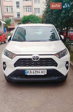 Позашляховик / Кросовер Toyota RAV4 2020 в Івано-Франківську