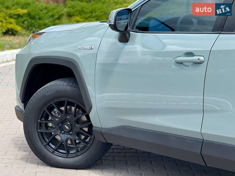 Внедорожник / Кроссовер Toyota RAV4 2019 в Киеве фото 21 Внедорожник / Кроссовер Toyota RAV4 2019 в Киеве